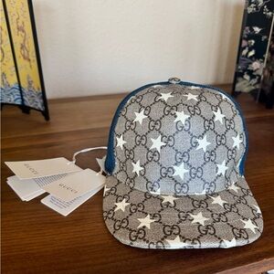 NEW & AUTHENTIC Kids Gucci Star and Monogram Hat